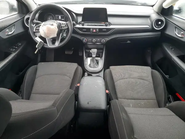 3KPF24AD1PE529486 2023 KIA FORTE - Image 8