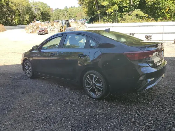 3KPF24AD1PE530864 2023 KIA FORTE - Image 2