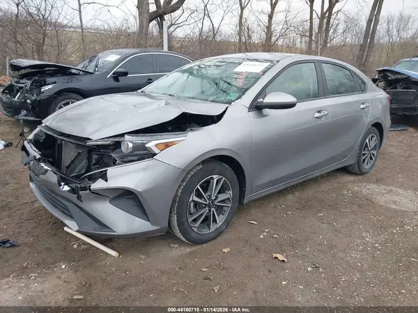 3KPF24AD1PE536695 2023 KIA FORTE - Image 2