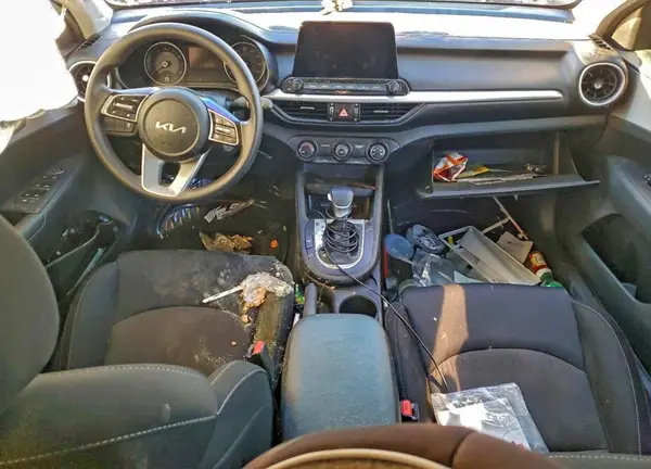 3KPF24AD1PE538480 2023 KIA FORTE - Image 8
