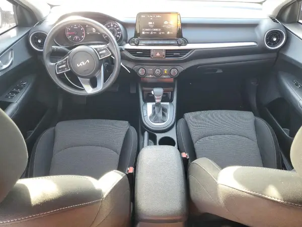 3KPF24AD1PE539564 2023 KIA FORTE - Image 8