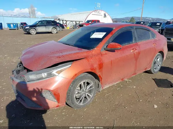 3KPF24AD1PE541783 2023 KIA FORTE - Image 2