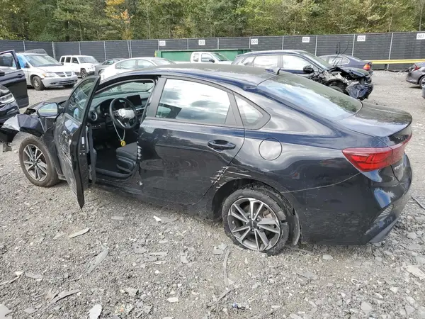 3KPF24AD1PE542559 2023 KIA FORTE - Image 2