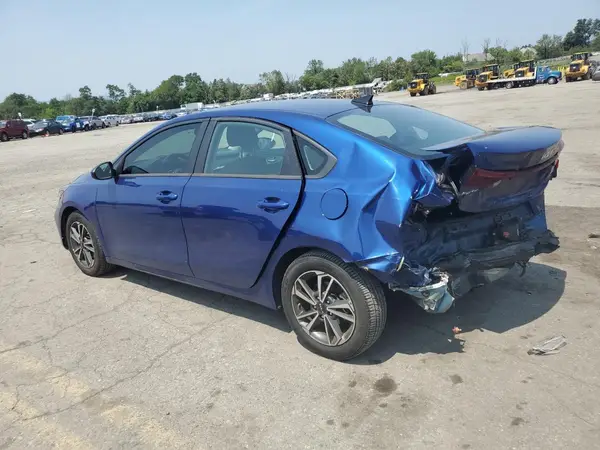 3KPF24AD1PE548877 2023 KIA FORTE - Image 2