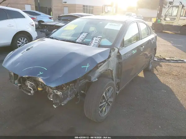 3KPF24AD1PE550371 2023 KIA FORTE - Image 2