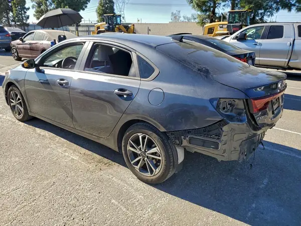 3KPF24AD1PE550483 2023 KIA FORTE - Image 2