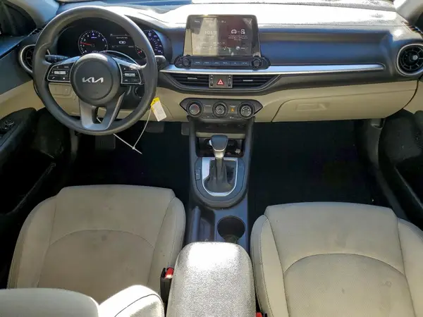 3KPF24AD1PE550483 2023 KIA FORTE - Image 8