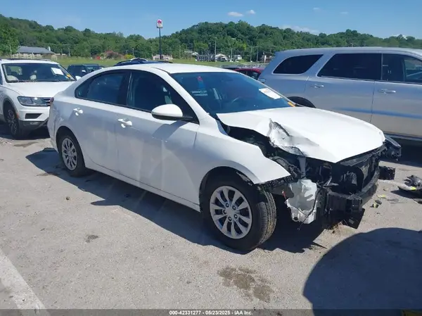 3KPF24AD1PE550919 2023 KIA FORTE - Image 1