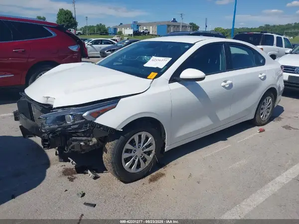 3KPF24AD1PE550919 2023 KIA FORTE - Image 2