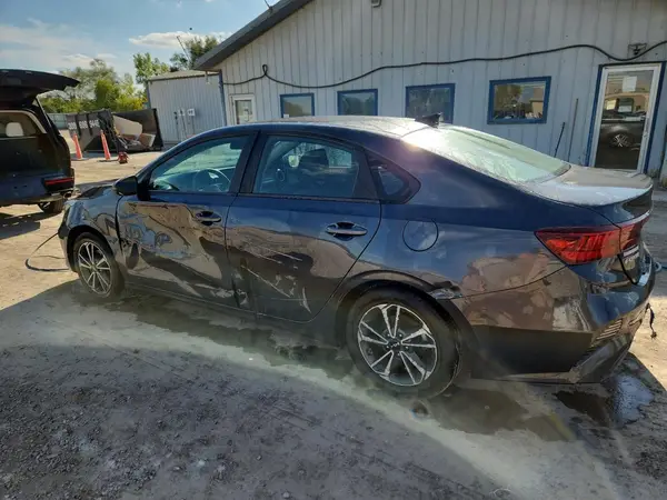 3KPF24AD1PE551004 2023 KIA FORTE - Image 2