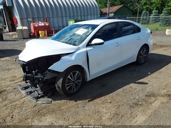 3KPF24AD1PE551052 2023 KIA FORTE - Image 2