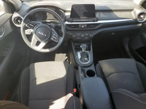 3KPF24AD1PE551567 2023 KIA FORTE - Image 8