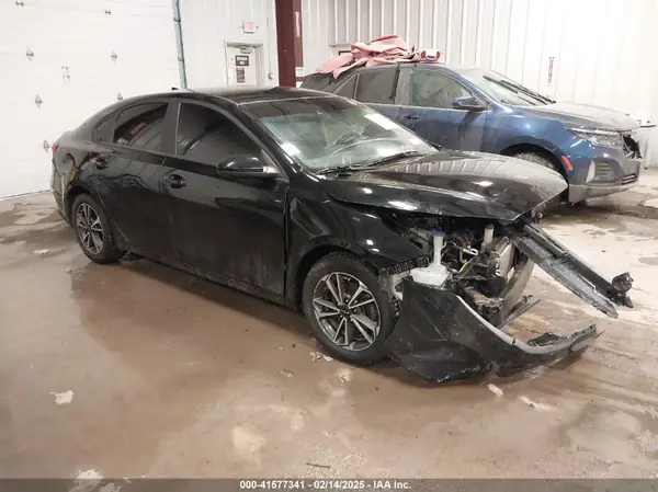 3KPF24AD1PE551763 2023 KIA FORTE - Image 1