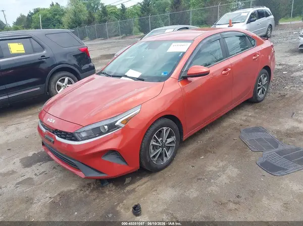 3KPF24AD1PE552248 2023 KIA FORTE - Image 2