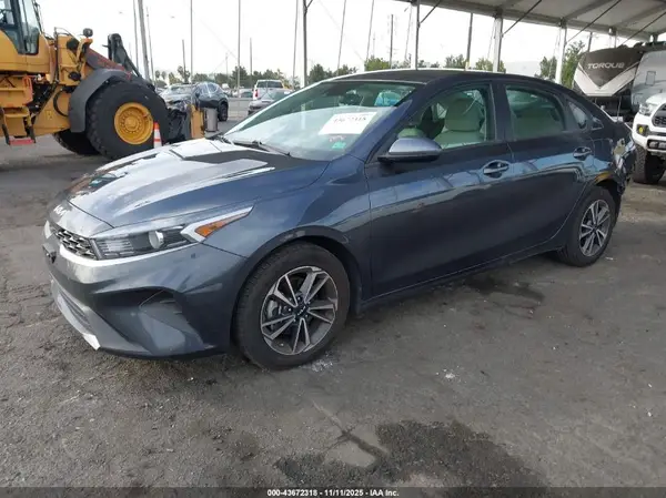3KPF24AD1PE553139 2023 KIA FORTE - Image 2