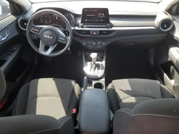 3KPF24AD1PE554842 2023 KIA FORTE - Image 8