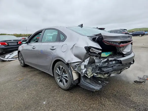 3KPF24AD1PE558535 2023 KIA FORTE - Image 2