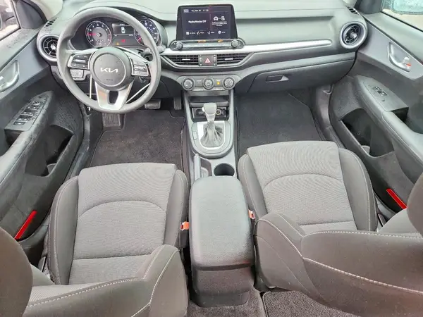 3KPF24AD1PE558535 2023 KIA FORTE - Image 8