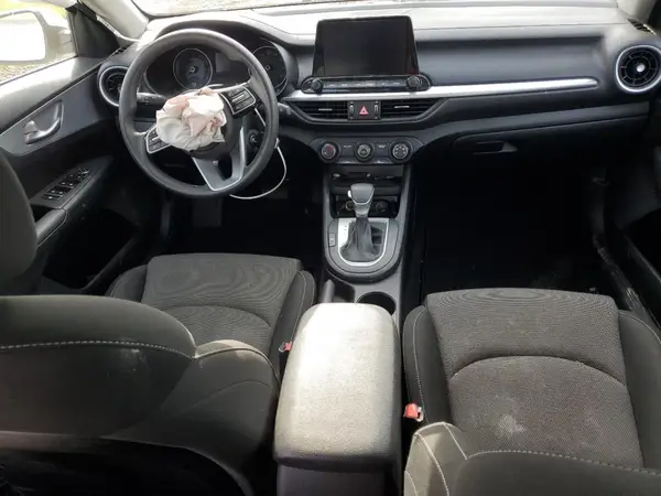 3KPF24AD1PE562181 2023 KIA FORTE - Image 8