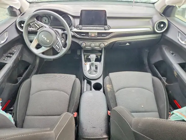 3KPF24AD1PE562522 2023 KIA FORTE - Image 8