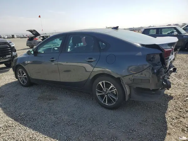 3KPF24AD1PE563069 2023 KIA FORTE - Image 2
