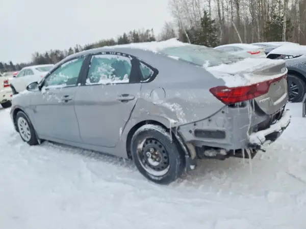 3KPF24AD1PE563699 2023 KIA FORTE - Image 2