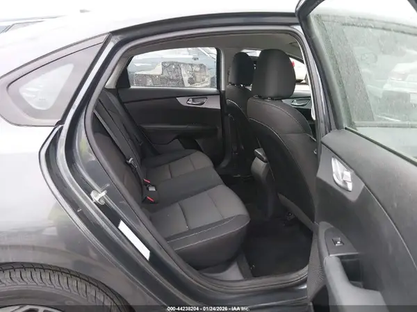 3KPF24AD1PE567784 2023 KIA FORTE - Image 8