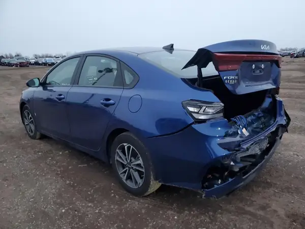 3KPF24AD1PE569874 2023 KIA FORTE - Image 2