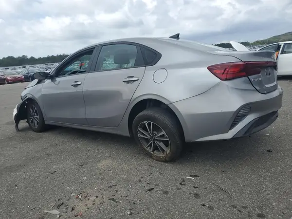 3KPF24AD1PE570622 2023 KIA FORTE - Image 2