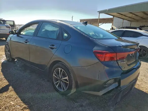 3KPF24AD1PE571771 2023 KIA FORTE - Image 2