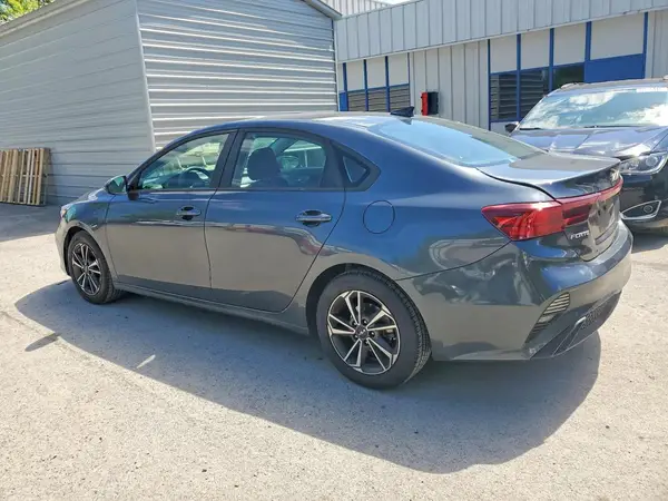 3KPF24AD1PE571883 2023 KIA FORTE - Image 2