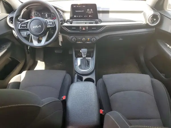 3KPF24AD1PE571883 2023 KIA FORTE - Image 8