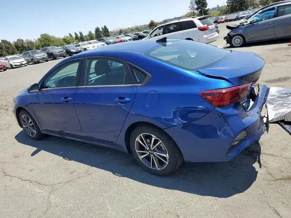 3KPF24AD1PE572886 2023 KIA FORTE - Image 2