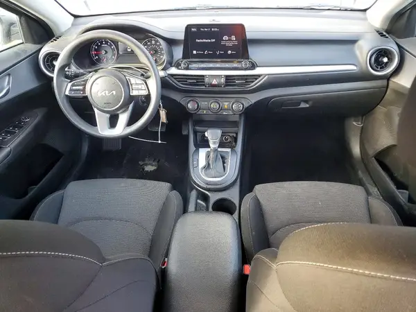 3KPF24AD1PE573472 2023 KIA FORTE - Image 8