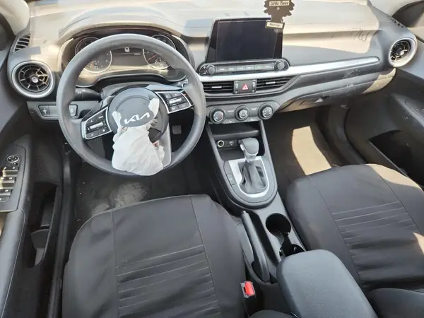 3KPF24AD1PE577134 2023 KIA FORTE - Image 8