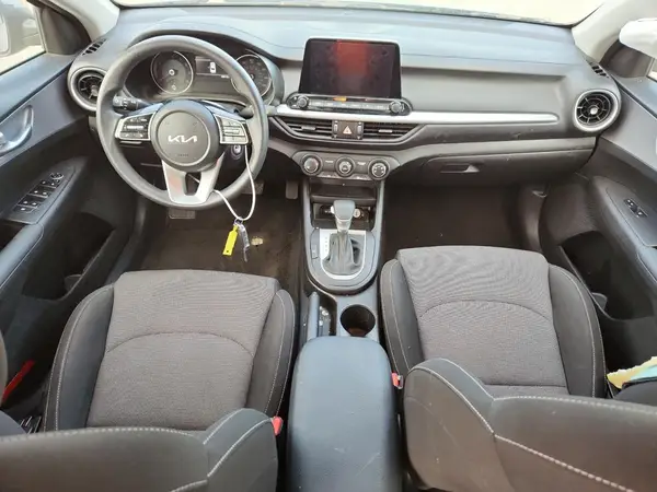 3KPF24AD1PE578655 2023 KIA FORTE - Image 8