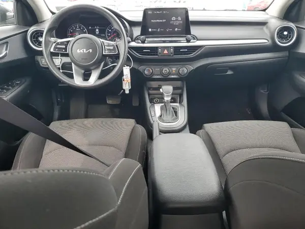 3KPF24AD1PE578980 2023 KIA FORTE - Image 8