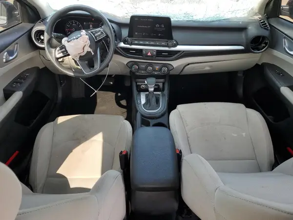 3KPF24AD1PE581135 2023 KIA FORTE - Image 8