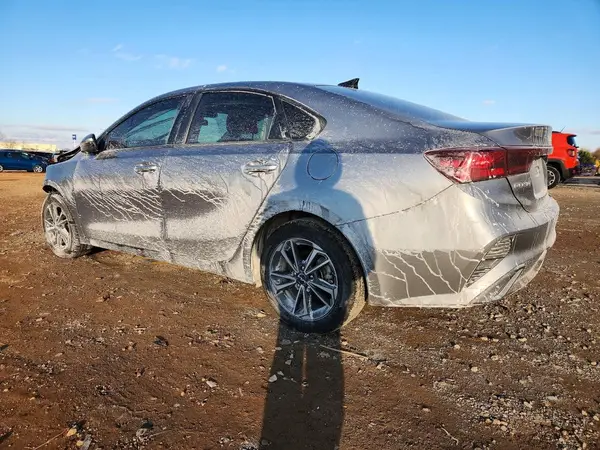 3KPF24AD1PE581877 2023 KIA FORTE - Image 2