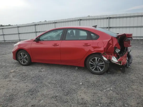 3KPF24AD1PE582110 2023 KIA FORTE - Image 2