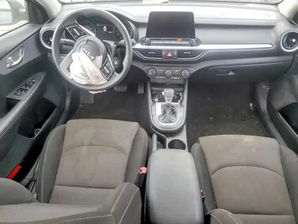 3KPF24AD1PE582513 2023 KIA FORTE - Image 8
