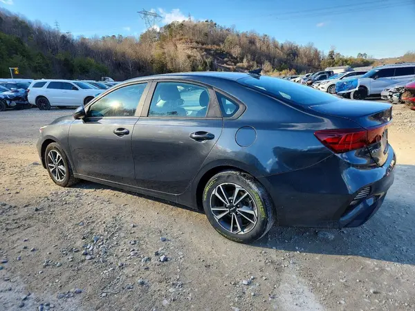 3KPF24AD1PE585105 2023 KIA FORTE - Image 2