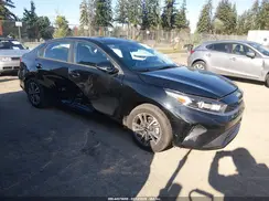 3KPF24AD1PE585475 2023 KIA FORTE