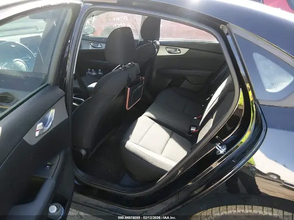 3KPF24AD1PE585475 2023 KIA FORTE - Image 8