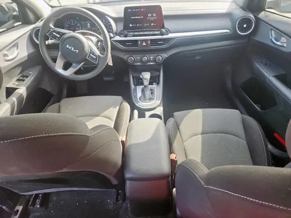 3KPF24AD1PE587047 2023 KIA FORTE - Image 8