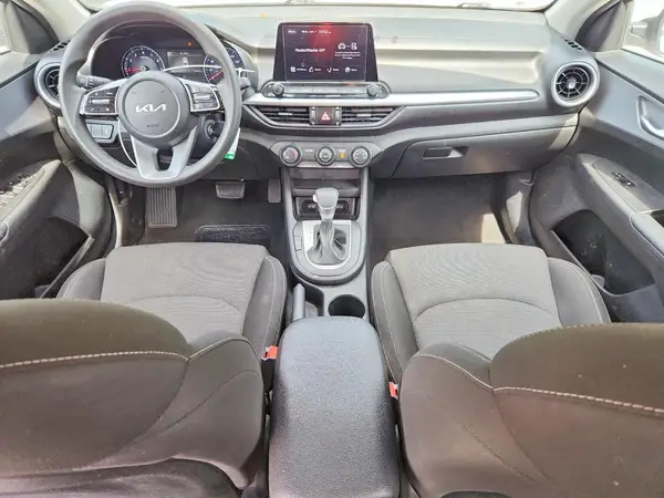 3KPF24AD1PE589042 2023 KIA FORTE - Image 8