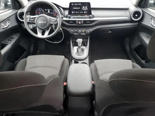 3KPF24AD1PE589249 2023 KIA FORTE - Image 8