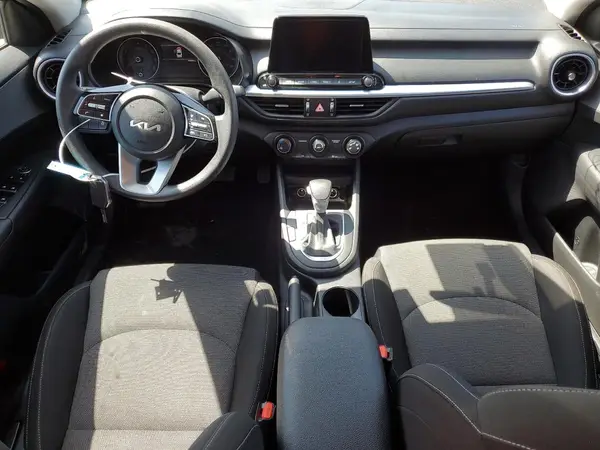 3KPF24AD1PE589817 2023 KIA FORTE - Image 8