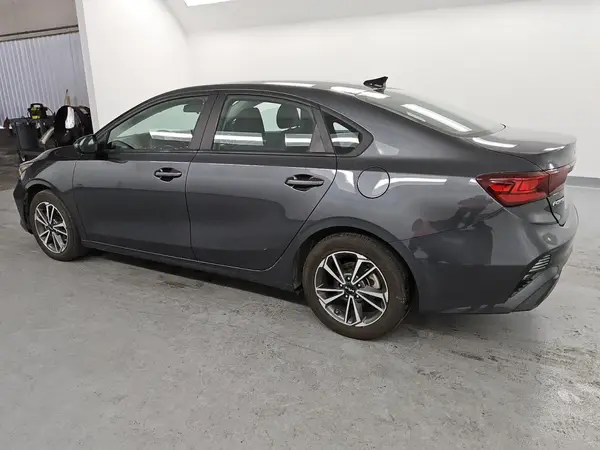 3KPF24AD1PE590532 2023 KIA FORTE - Image 2