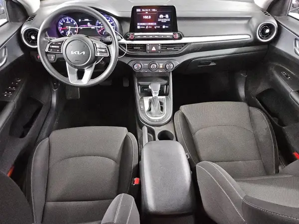 3KPF24AD1PE590532 2023 KIA FORTE - Image 8